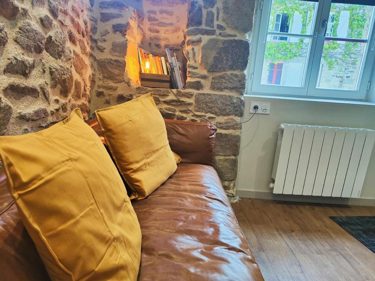Appart Halo Et Duplex Les Filles Dinan Exterior foto